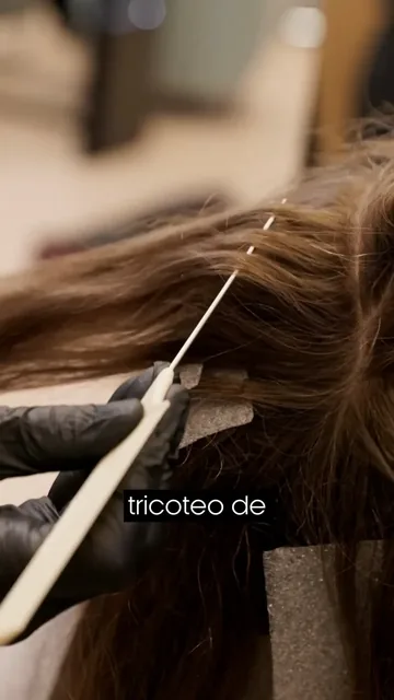 Mechas de rubio con pincel, del vídeo de L’Oréal Professionnel